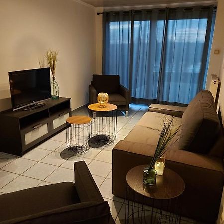 Appartement Rdc Plein Centre Avec Terrasse Visé Kültér fotó