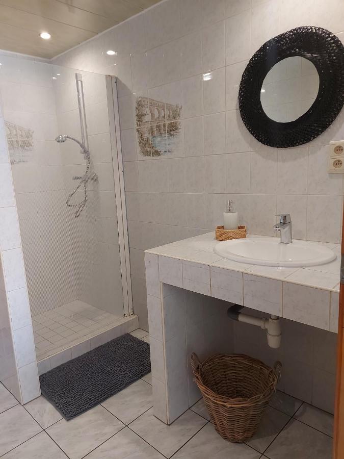 Appartement Rdc Plein Centre Avec Terrasse Visé Kültér fotó