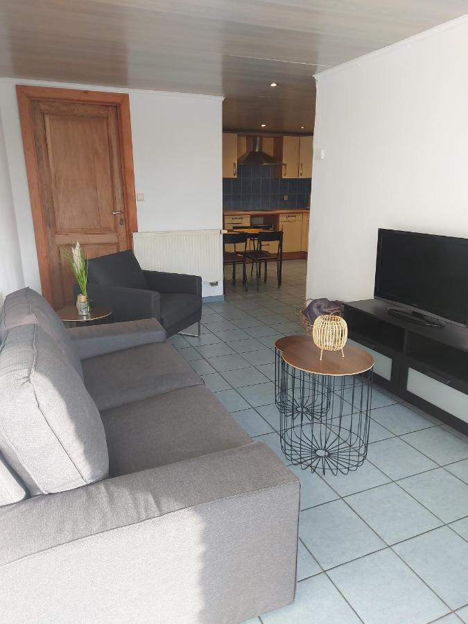 Appartement Rdc Plein Centre Avec Terrasse Visé Kültér fotó