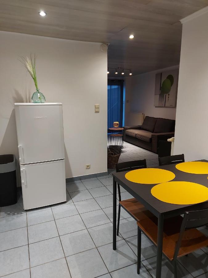Appartement Rdc Plein Centre Avec Terrasse Visé Kültér fotó