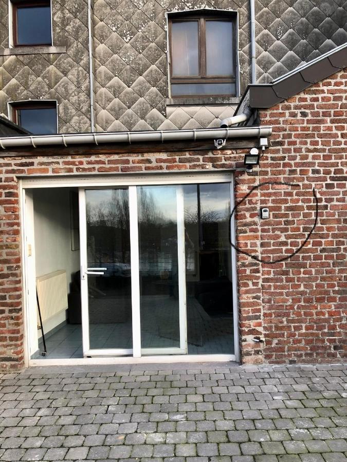 Appartement Rdc Plein Centre Avec Terrasse Visé Kültér fotó