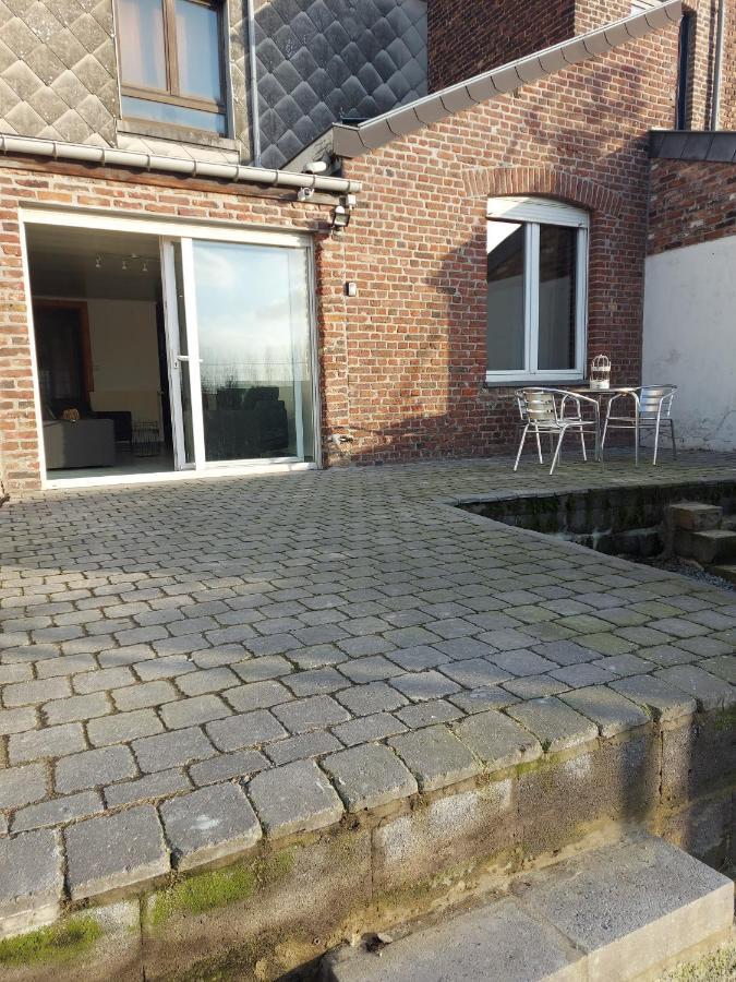 Appartement Rdc Plein Centre Avec Terrasse Visé Kültér fotó